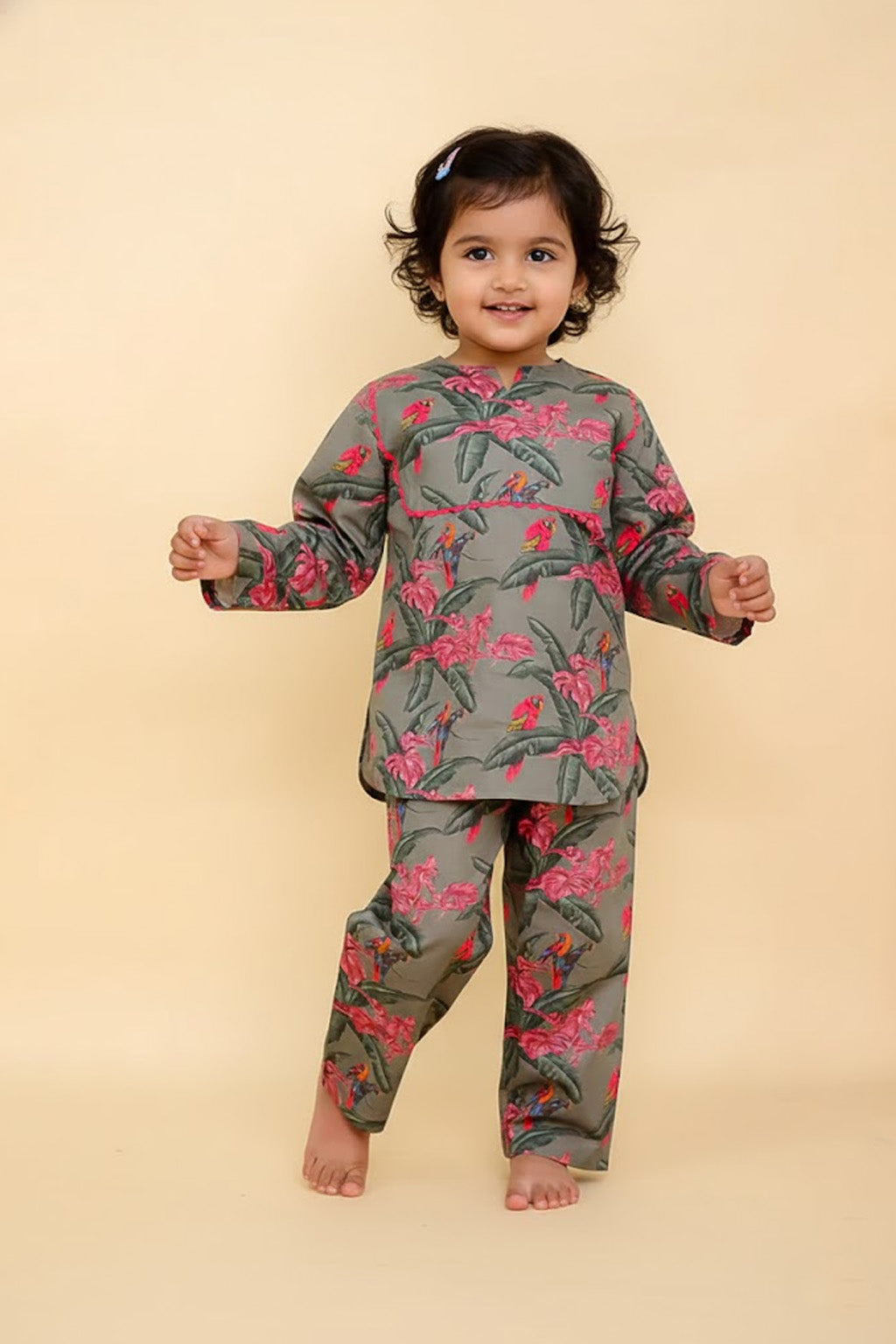 Exotic Tropical Birds Girl’s Sleepwear (1-14 Yrs)